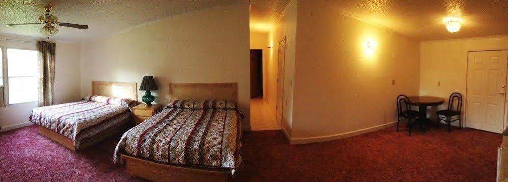 Comfort Green Motel Thayer Exterior foto